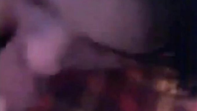 Арабская Пара Наслаждается Горячим Сексом В Домашнем Видео.