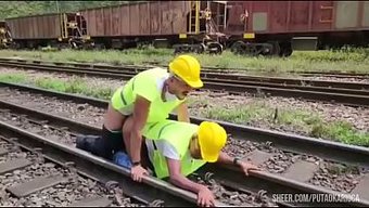 Парни Трах...