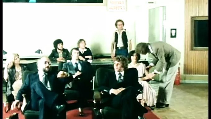 Полноразмерное Ретро-Видео С Кэти Стюарт В 1979 Году.