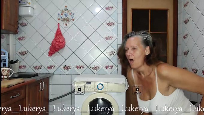 Утренний Кофе-Брейк Люкерии С Крупным Планом Ее Огромных Натуральных Ценностей.
